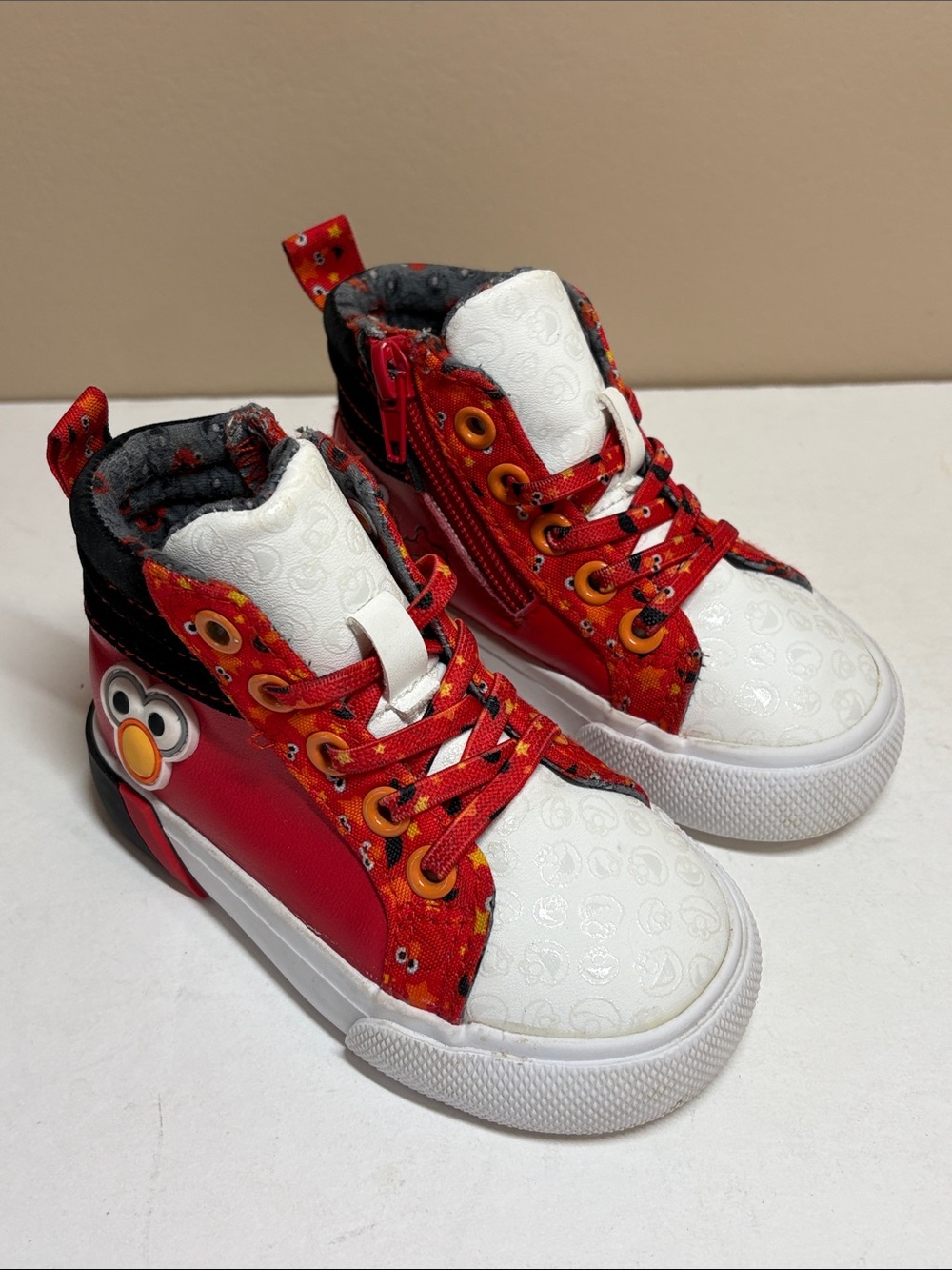 Kohl's Collab with Sesame Street Elmo Red & White Kids High-Top Sneakers, Zipper